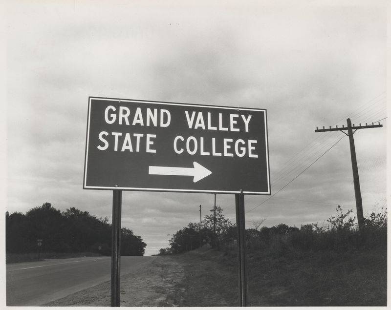 Grand Valley State College road sign